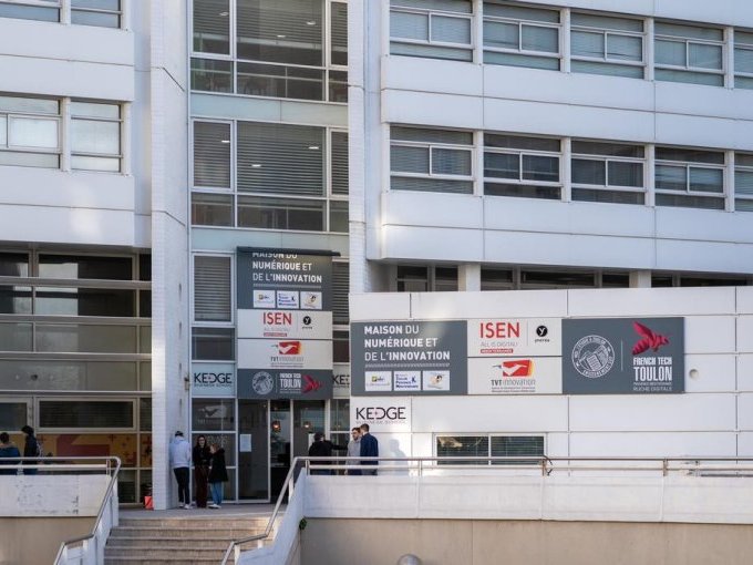 ISEN, étudiants et enseig