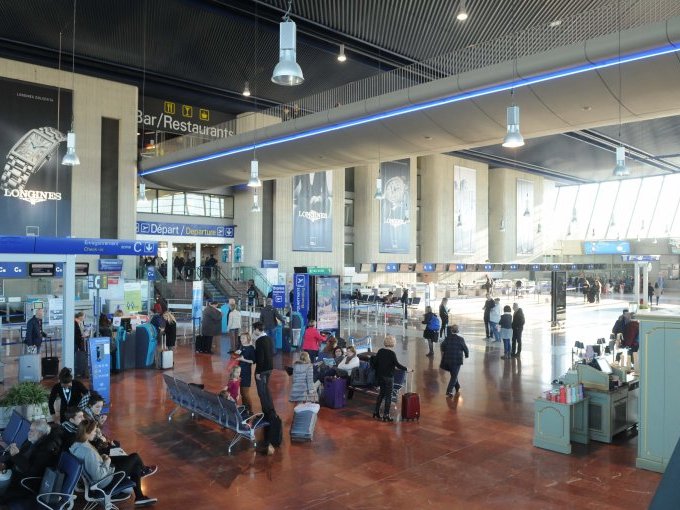 Aéroport : vendu à un (…)