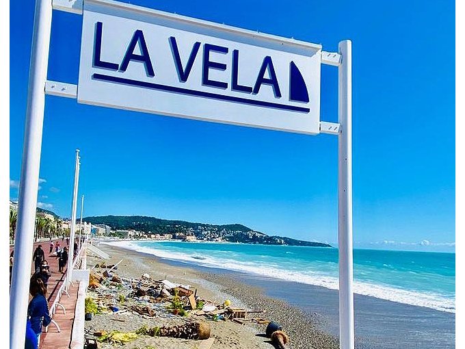 La Vela plage : A Nice,