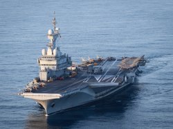  Le porte-avions Charles de Gaulle face aux tensions internationales