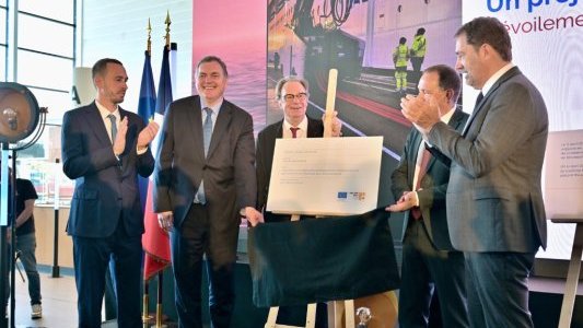  Pour la santé des Marseillais, un port sans fumée