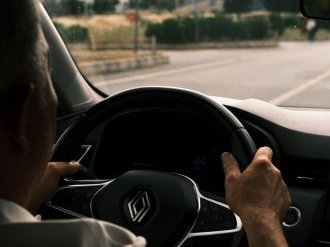 Alpes-Maritimes : des chauffeurs VTC suspendus après des transports de passagers en situation irrégulière