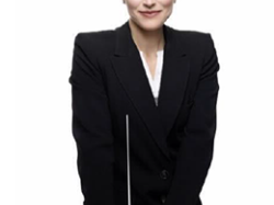 Nomination de Debora WALDMAN Directrice musicale, cheffe permanente de l'Orchestre Régional Avignon-Provence