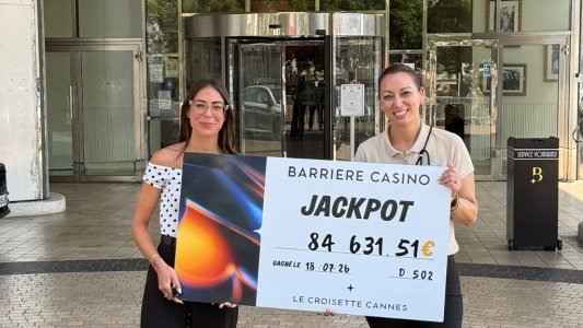 Cannes : un vacancier italien remporte un jackpot de 84 631 € au Casino Barrière Le Croisette