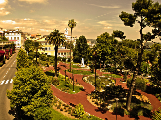Pays de Grasse : Avis (…)