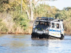 Première en France : Mandelieu équipe sa Police Municipale de deux véhicules à chenilles amphibies