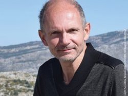 Étienne Samain, ingénieur azuréen du laboratoire Géoazur (CNRS-IRD-OCA-UNS) récipiendaire de la médaille de cristal du CNRS