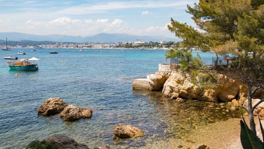 Fraude sur le prix de vente d'une Villa du Cap d'Antibes : convention judiciaire d'intérêt public homologuée