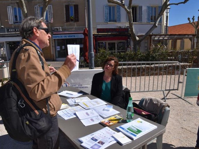 A Carqueiranne, Pôle emploi à la rencontre des chômeurs A Carqueiranne, Pôle (…)