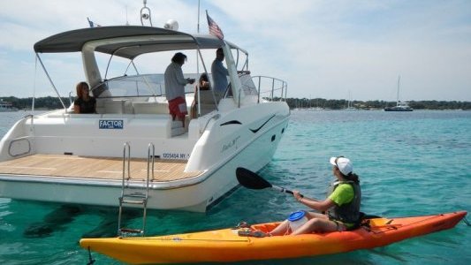 Méditerranée : Les ambassadeurs Écogestes et Inf'eau Mer en campagne pour sensibiliser les vacanciers