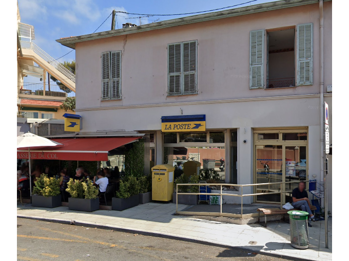 Réouverture de La Poste