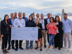 Les plagistes cannois remettent un chèque de 44 000 euros à la Fondation Cannes pour la jeunesse