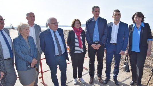 A Hyères, la préservation du double tombolo, un enjeu majeu
