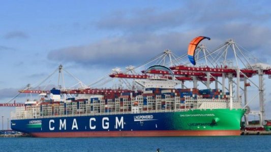 5 nouveaux navires de 15 000 EVP au GNL sous pavillon français
