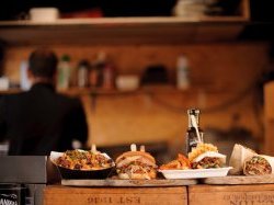Aéroport Côte d'azur lance un appel d'offres pour l'exploitation d'un « Food Truck » sur le Port-Abri du Béal