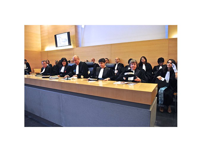 Audience solennelle (…)