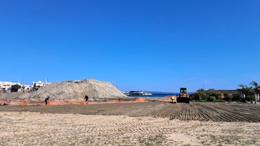  À Bormes-les-Mimosas, le Yacht-Club International a dragué le port de La Favière