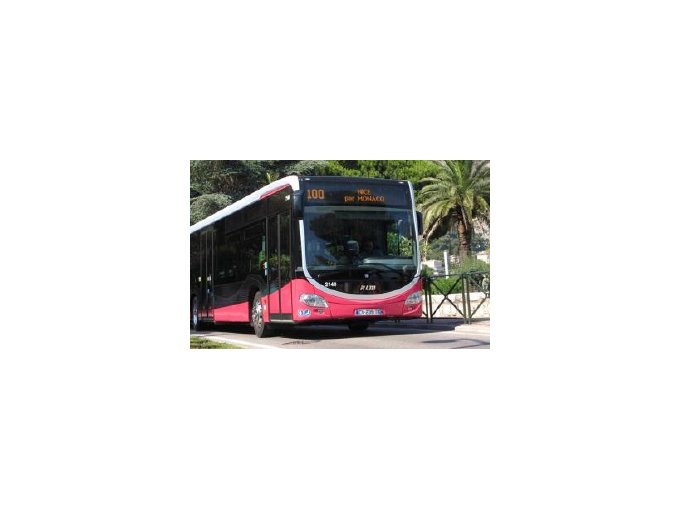 Entre Nice et Monaco (…)