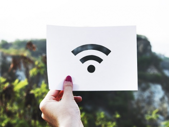 L'Union européenne finance une borne wi-fi publique ?pour 23 communes de la région Sud