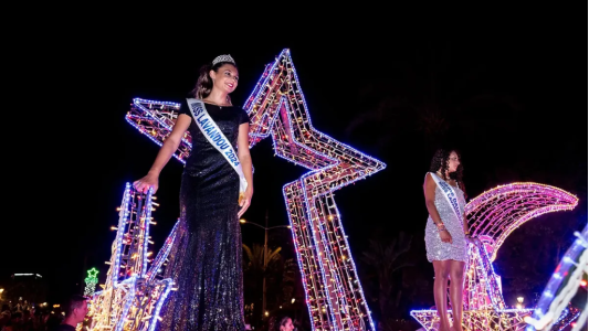  Une grande parade lumineuse et un show de drones enchantent le front de mer du Lavandou