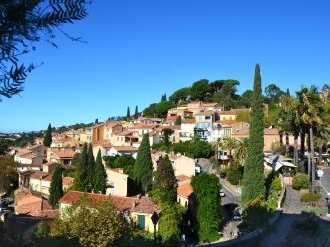 Bormes-les-Mimosas, un village distingué pour sa beauté provençale