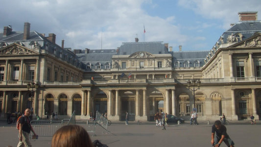 Le Conseil d'Etat confirme le passe sanitaire dans six centres commerciaux des A-M