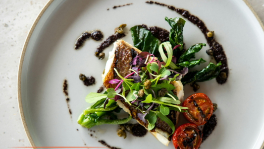 Cannes : validation de la reprise du lot balnéaire C21 par le restaurant Tétou sur la Croisette