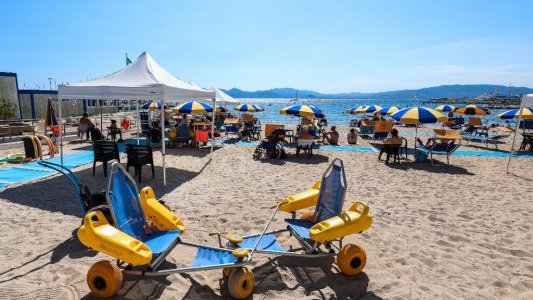À Cannes, Handiplage entame sa 30e saison à Bijou Plage