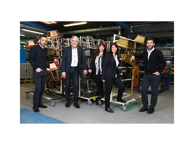 Ragni rejoint le mouvemen