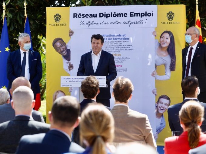 Un "Réseau diplôme emploi