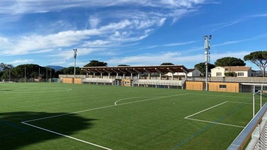 A Saint-Tropez, le stade Marcel Aubour prêt pour la saison prochaine