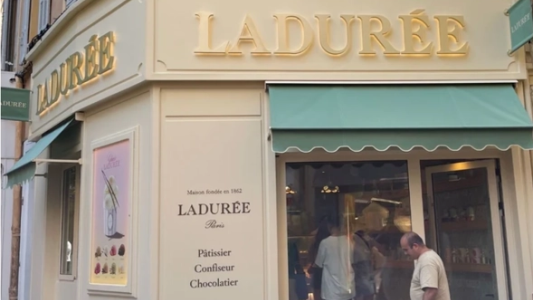 Ladurée s'offre un écrin aux couleurs de Provence