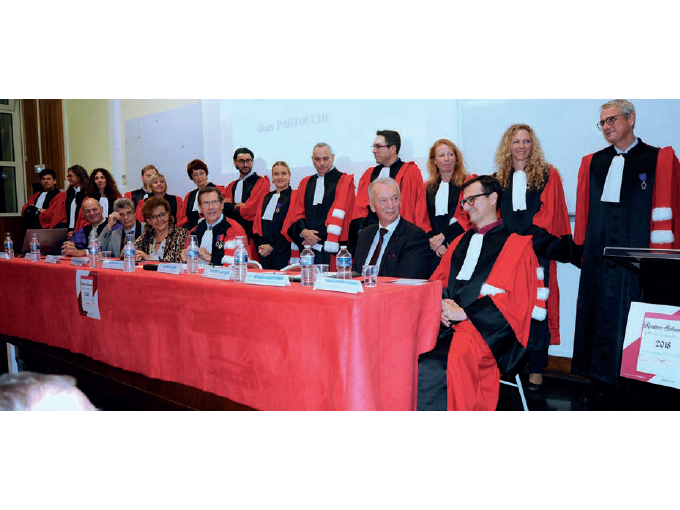 Faculté de Droit et (…)