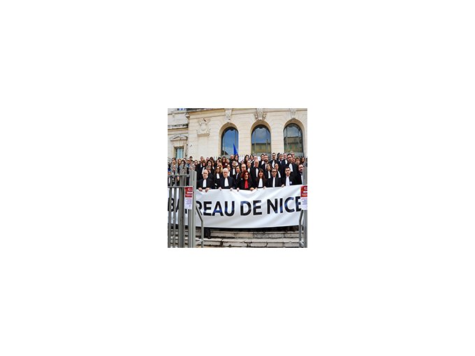 Avocats : oui à la retrai