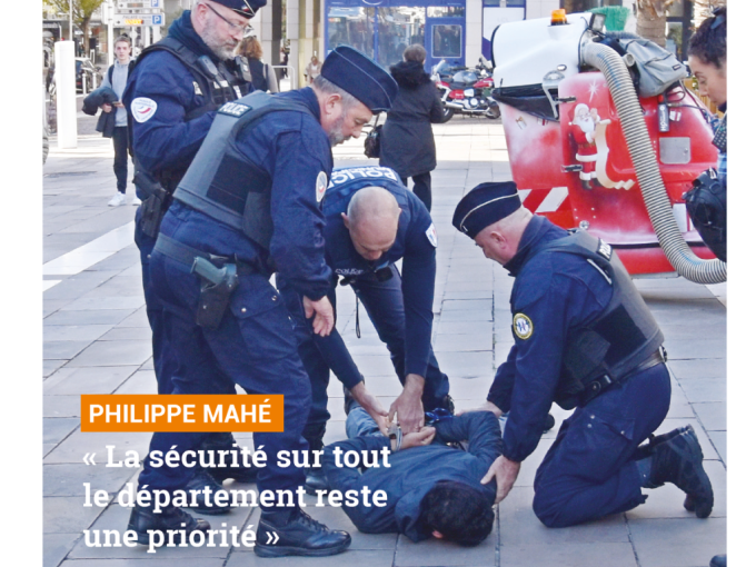 Petites Affiches VAR (…)