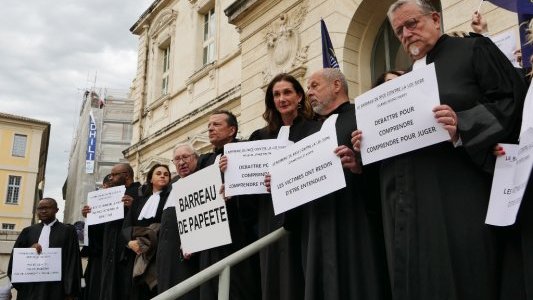 Manifestation d'avocats niçois pour demander le retrait du projet de loi SURE