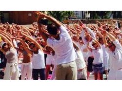 Yoga Solstice Monaco :Un cours de Yoga géant le dimanche 21 Juin 2015 sur les Terrasses du Casino de Monte-Carlo