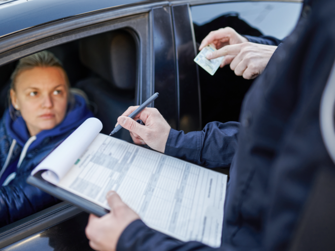 Permis de conduire : (…)