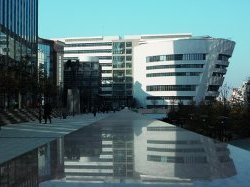 Pour répondre à la compétition post COVID-19, SKEMA Business School et INHESJ renforcent leur partenariat
