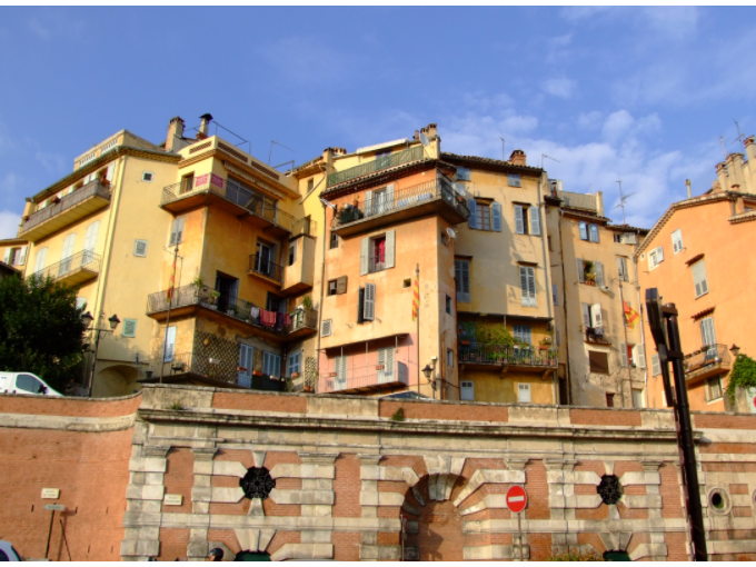 GRASSE : 1,1 M€ pour (…)