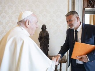 Une délégation d'avocats européens reçue par le pape François