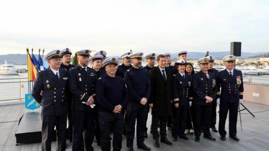 L'Escouade de Réserve Côtière de Cannes inaugurée : le capitaine de corvette Magali Ratte en prend le commandement