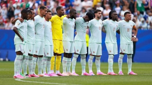 Coupe du monde : une minute de silence sera observée avant France-Espagne en hommage aux victimes de l'attentat de Nice
