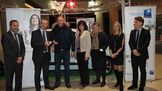 Un client de l'agence Banque Populaire Méditerranée Napoléon III à Nice remporte une Twingo