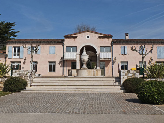 ROQUEFORT LES PINS : Construction d'une école primaire