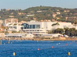 Le Palais des Festivals de Cannes obtient l'accréditation GBAC STAR™ Facility, la référence internationale en matière de sécurité sanitaire