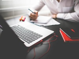 EMBELLIE SUR LA CREATION D'ENTREPRISE