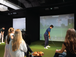 À Nice, le golf indoor veut prendre sa place dans l'économie des loisirs urbains