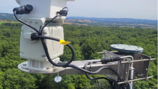 AzurIA déploie sa technologie CamIA dans la Loire pour détecter les feux précocement