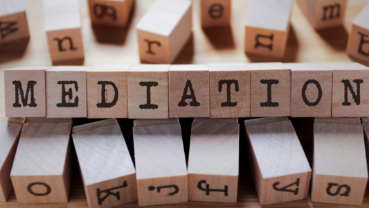 Magistrats, avocats et notaires réunis à Aix-en-Provence pour renforcer la culture de la médiation